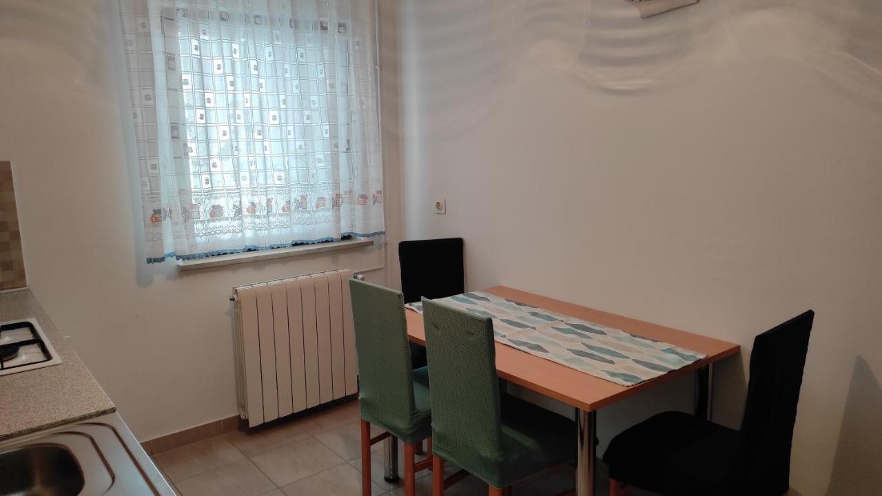 App Karmen With Free Parkig Apartment Porec Exterior photo