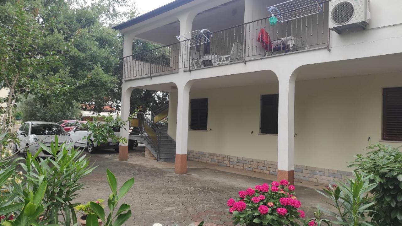App Karmen With Free Parkig Apartment Porec Exterior photo