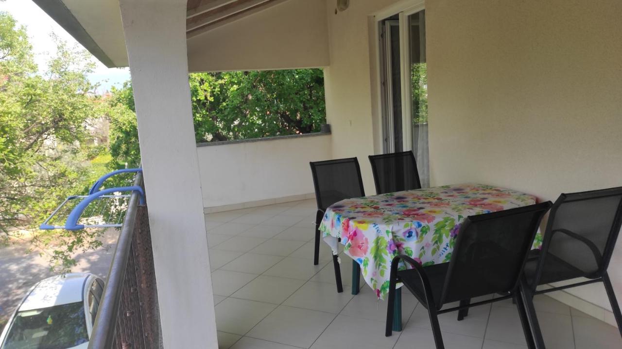 App Karmen With Free Parkig Apartment Porec Exterior photo