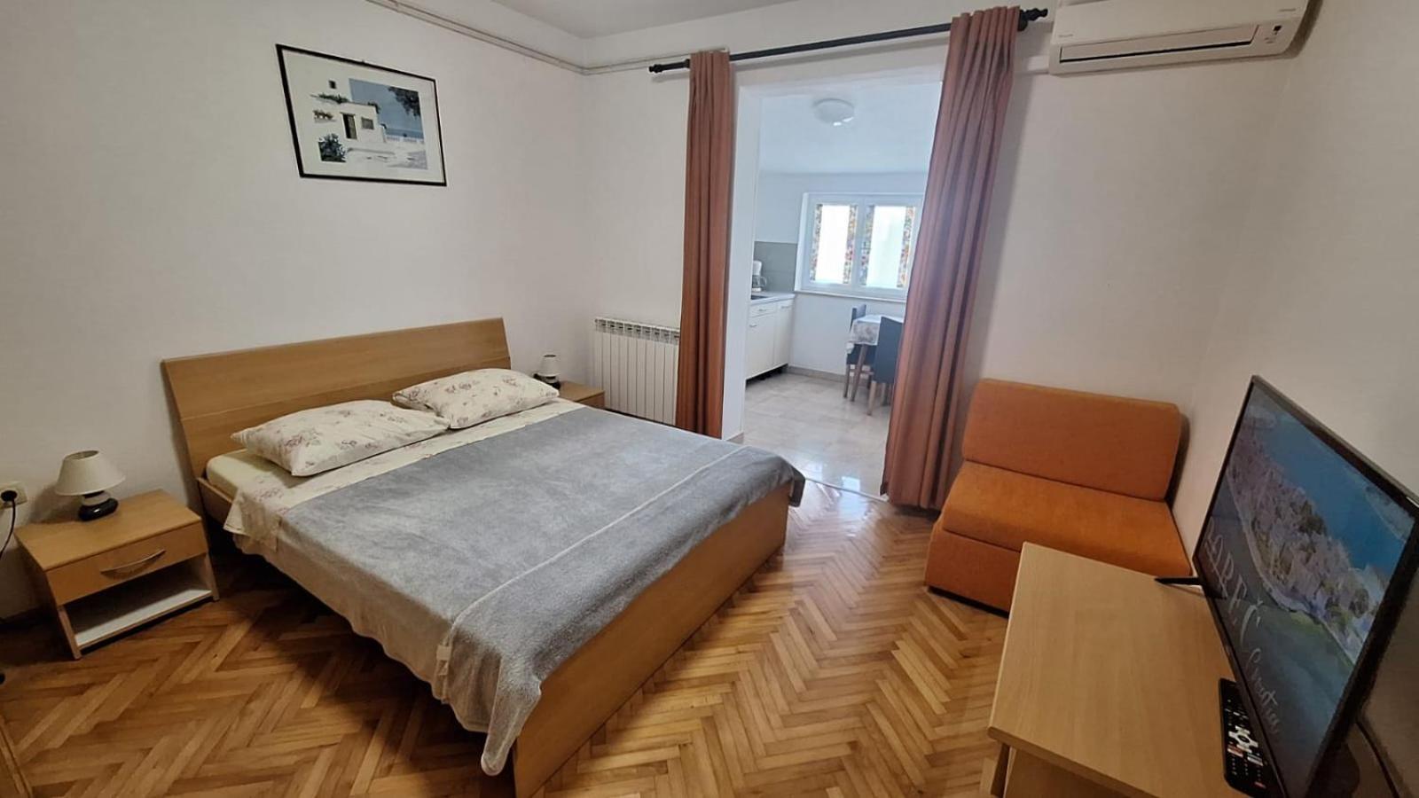 App Karmen With Free Parkig Apartment Porec Exterior photo
