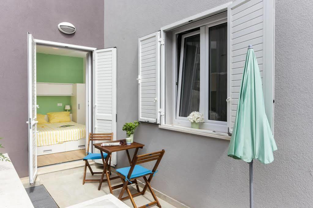 App Karmen With Free Parkig Apartment Porec Exterior photo