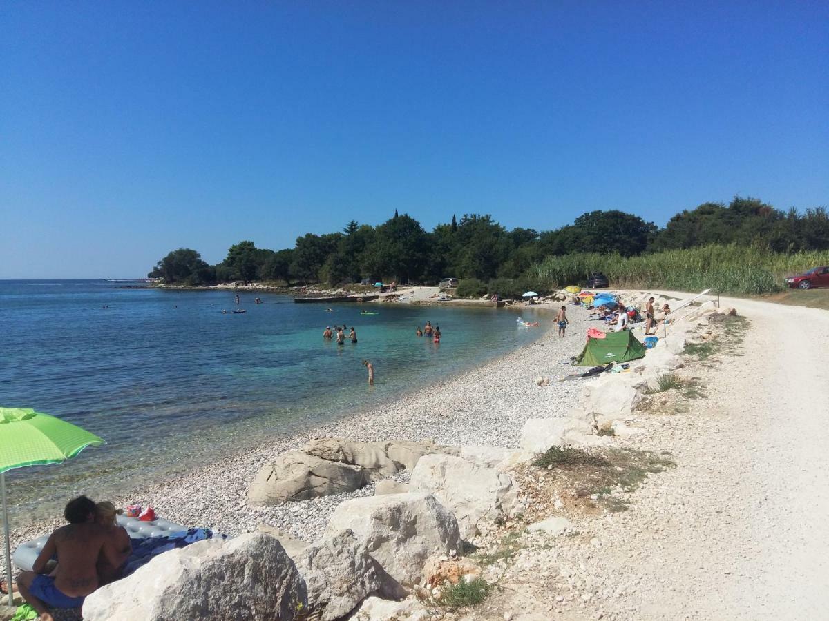 App Karmen With Free Parkig Apartment Porec Room photo